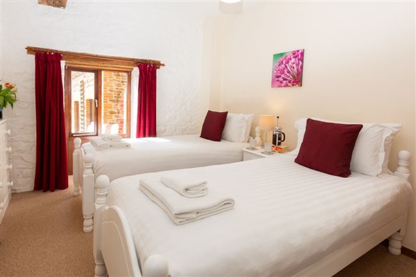 Willow twin bedroom